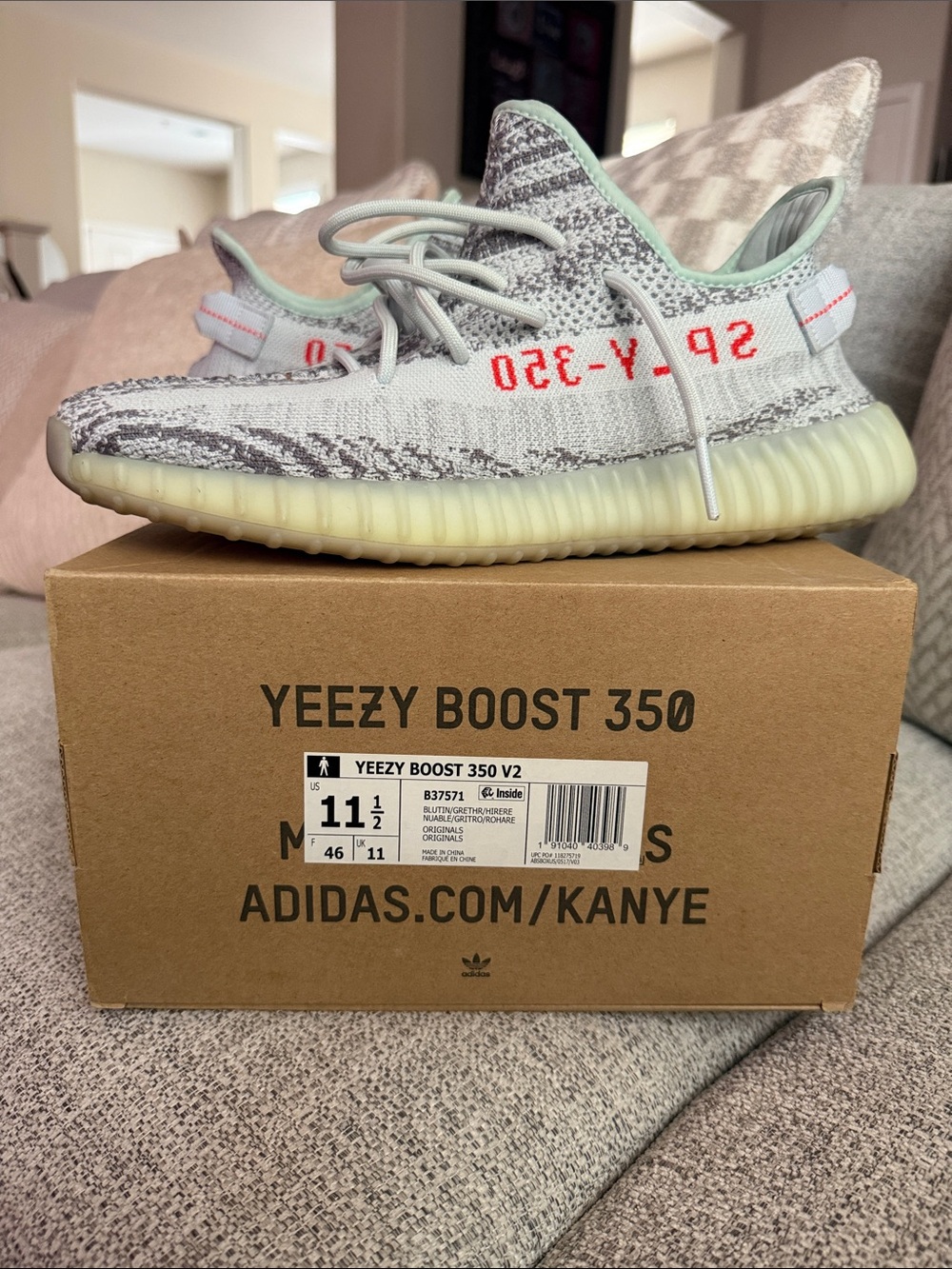 Adidas Yeezy Boost 350 V2